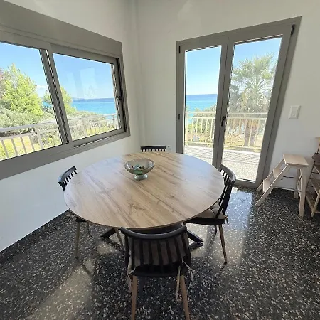 Villa Seafront With Pool Few Steps From The Posidi