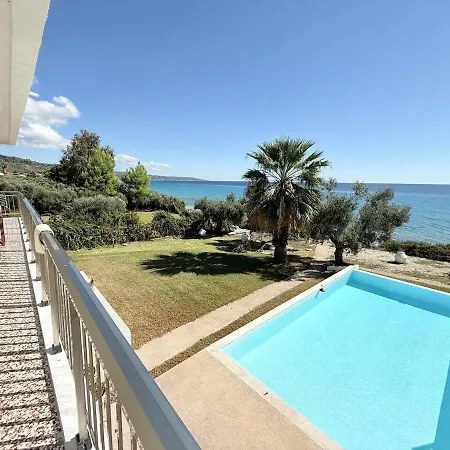 Seafront With Pool Few Steps From The